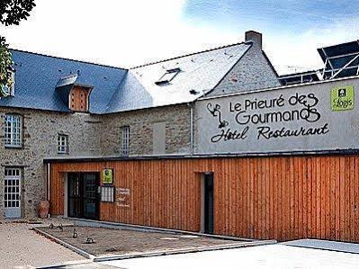 Logis Hotel Le Prieure Des Gourmands Шатобріан Екстер'єр фото